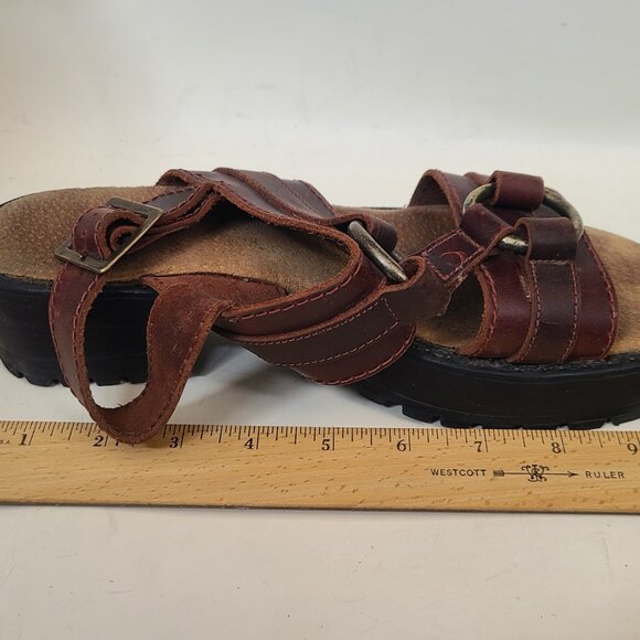 Vtg 90's Y2K Wild Pair Lug O Ring Brown Leather Sandals - Picture 16 of 16